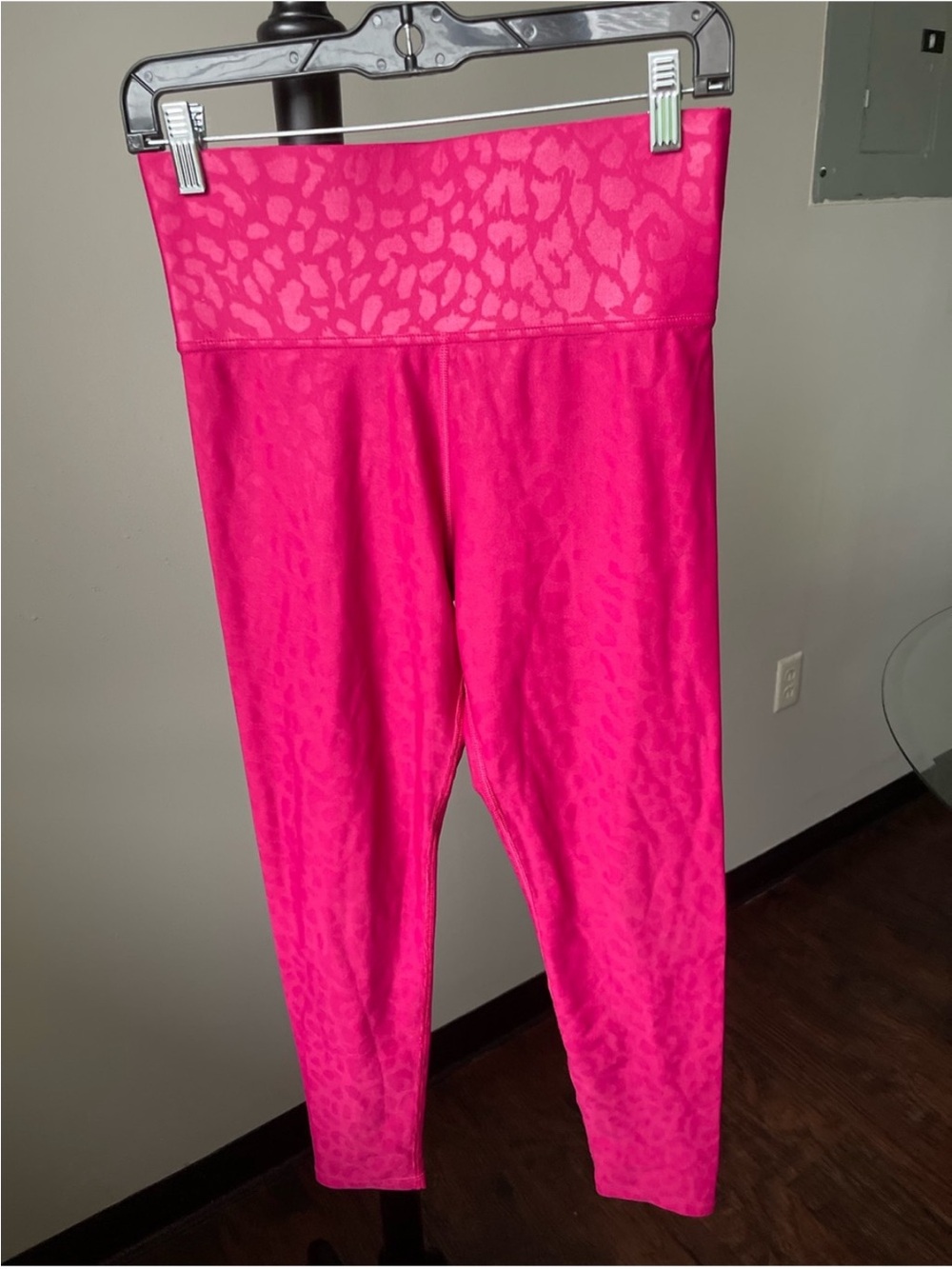 Carbon38 Hot Pink Leopard High-Waist Leggings